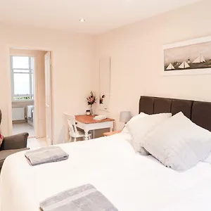 A On The Brae Apartment Edinburgh